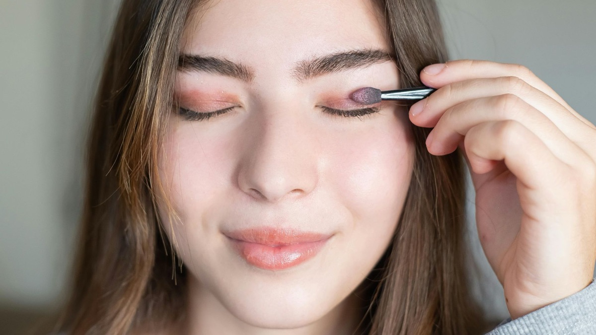 5 Eyeshadow Shades Perfect For Blue Eyes