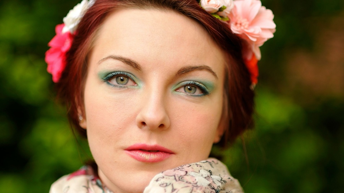 5 Eyeshadow Shades Perfect For Blue Eyes