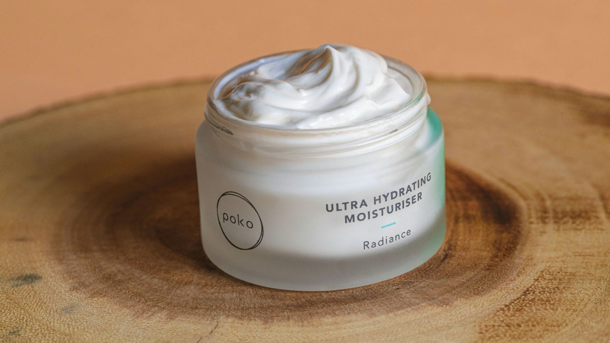 5 Reasons To Moisturize Before You Go To Sleep